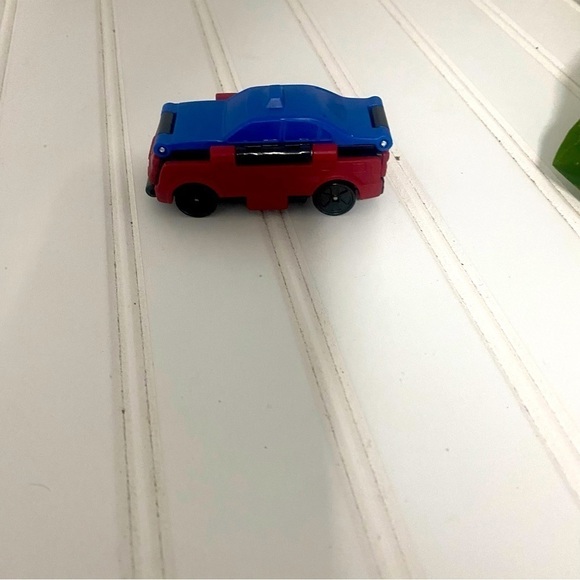 Bundle of (6) Monster Jam (3)Soldier Fortune, (2) Flip Cars (1) Flip Morph Truck - Picture 11 of 14